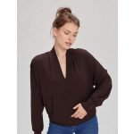  Állógalléros sikkes női felső csokoládébarna