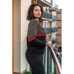  Elegáns női húzózsinóros hosszú ujjú felső  DRAPP-FEKETE ROMBUSZ piros csíkkal.